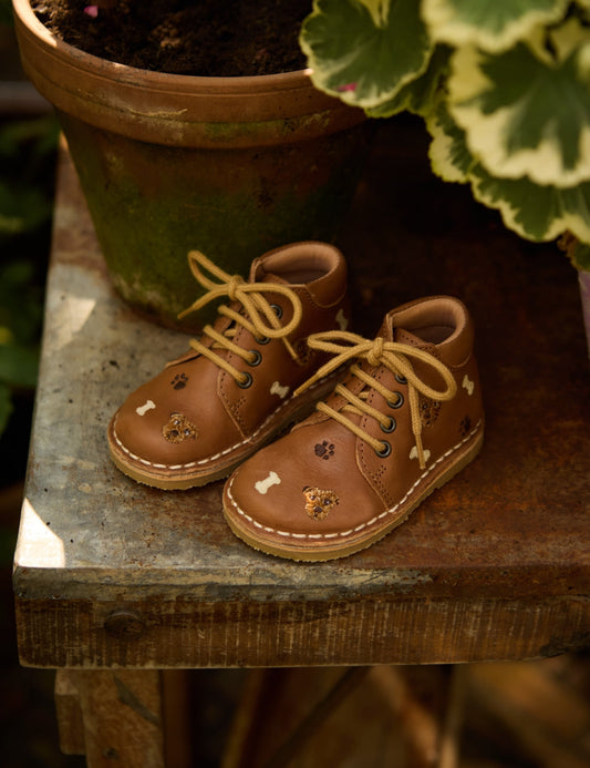 Puppy Classic Boot - Latte